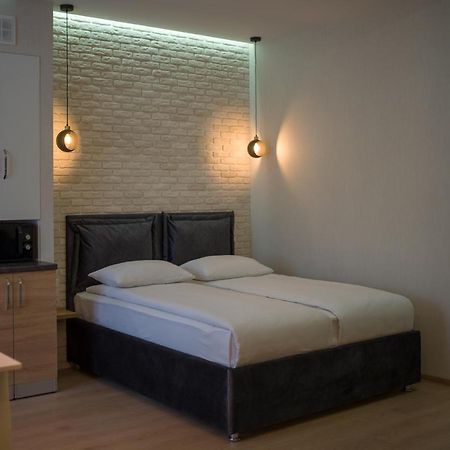 Modern Apartmeents Near Central Park بولتافا المظهر الخارجي الصورة