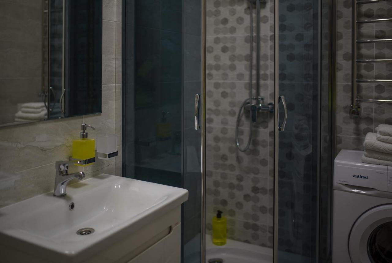 Modern Apartmeents Near Central Park بولتافا المظهر الخارجي الصورة