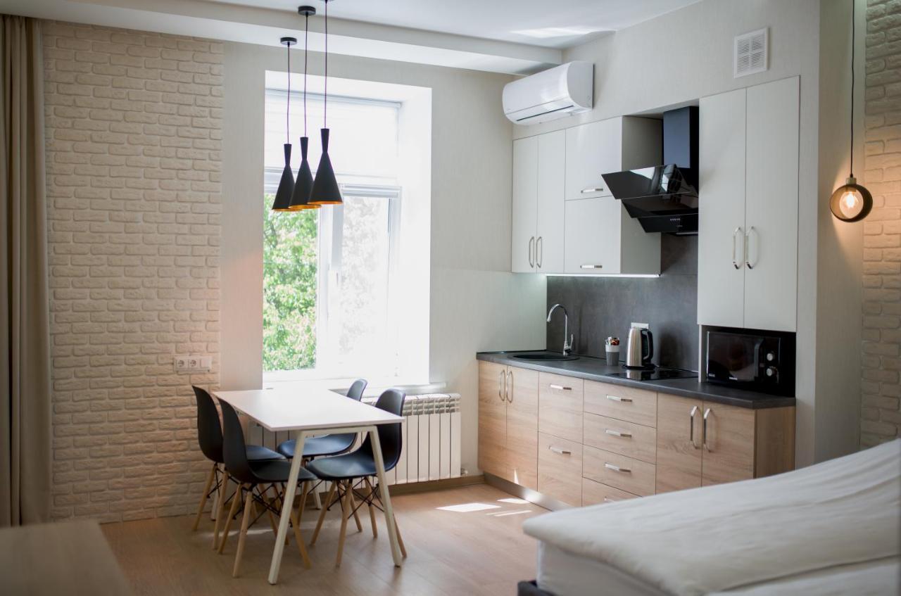 Modern Apartmeents Near Central Park بولتافا المظهر الخارجي الصورة