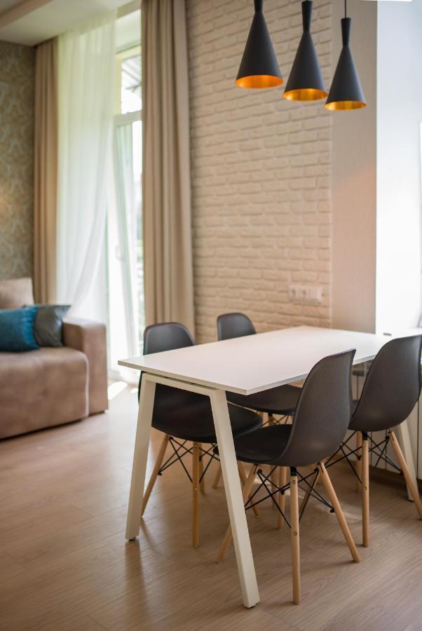 Modern Apartmeents Near Central Park بولتافا المظهر الخارجي الصورة