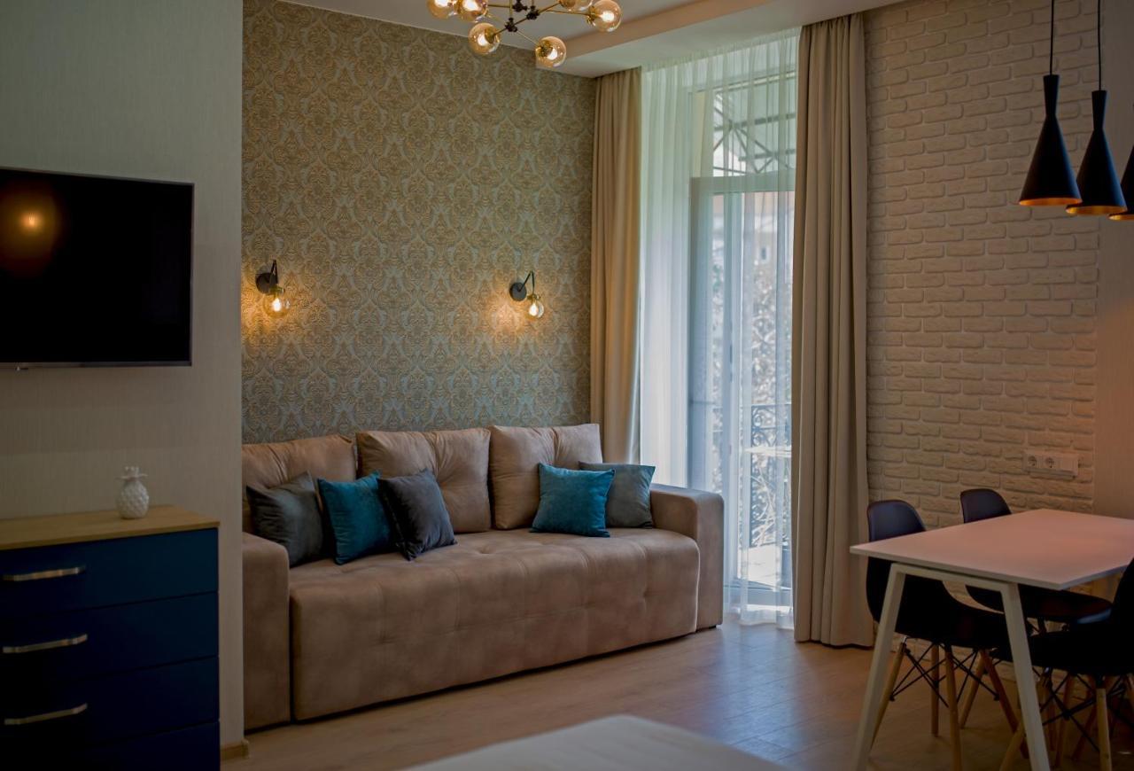 Modern Apartmeents Near Central Park بولتافا المظهر الخارجي الصورة